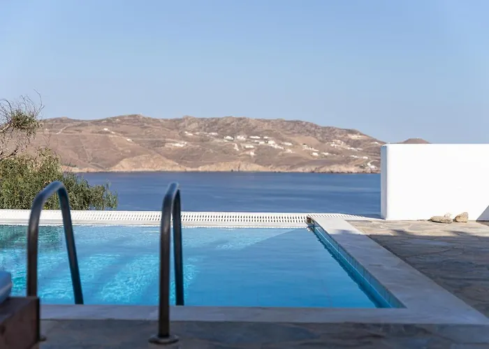 Estia's * Panormos (Mykonos)