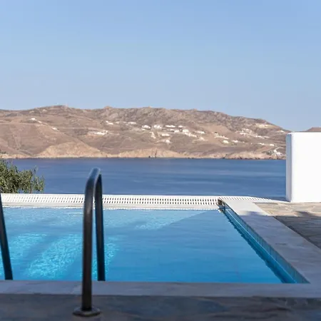 Estia's * Panormos (Mykonos)